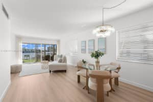 3301 Spanish Trl 207 Delray Beach, FL 33483 - MLS#A11886137