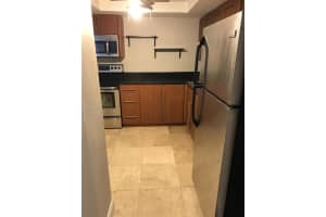 2101 Atlantic Shores Blvd 504 Hallandale Beach, FL 33009 - MLS#A11886141