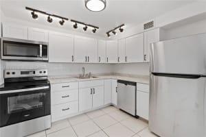 302 Wellington C, West Palm Beach
