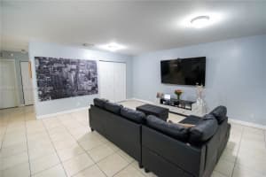 2317 Liberty St 2 Hollywood, FL 33020 - MLS#A11886151