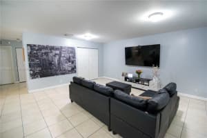 2317 Liberty St 2 Hollywood, FL 33020 - MLS#A11886151