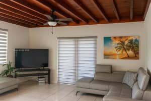 255 Central Blvd Miami, FL 33144 - MLS#A11886159