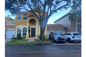 10866 Nw 51st Ln 10866 Doral, FL 33178 - MLS#A11886187