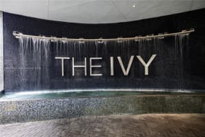 90 Sw 3rd St 3705, Miami