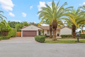 1695 N Bluebird Ln, Homestead
