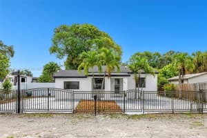 10321 Nw 32nd Pl Miami, FL 33147 - MLS#A11886229
