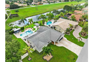 6411 Olde Moat Way, Davie