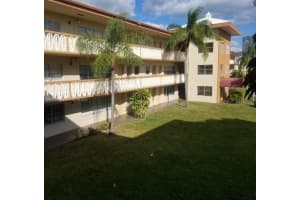 1885 Ne 121st St 21, North Miami