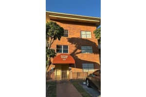 1885 Ne 121st St 21 North Miami, FL 33181 - MLS#A11886297