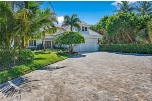 906 Holoma Dr Vero Beach, FL 32963 - MLS#A11886306