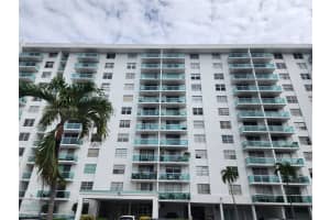 2841 Ne 163rd St 805 North Miami Beach, FL 33160 - MLS#A11886330