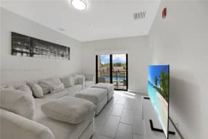 8167 Nw 41st St E-203 Doral, FL 33166 - MLS#A11886337