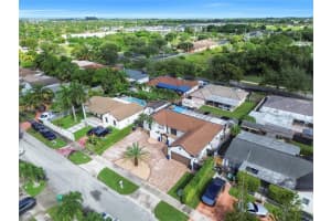 12475 Sw 219th St, Miami