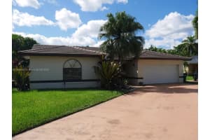 10420 Sw 160th Ct, Miami