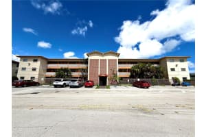 1885 Ne 121st St 3, North Miami