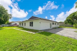 5360 Sw 9th St Plantation, FL 33317 - MLS#A11886395