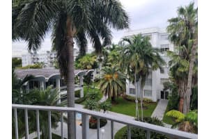 494 Nw 165th St Rd C-404 Miami, FL 33169 - MLS#A11886412