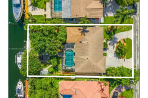 454 Tamarind Dr Hallandale Beach, FL 33009 - MLS#A11886430