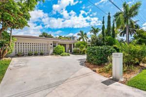 454 Tamarind Dr Hallandale Beach, FL 33009 - MLS#A11886430