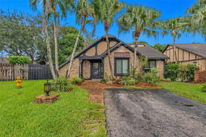 9209 Nw 49th Pl Sunrise, FL 33351 - MLS#A11886433