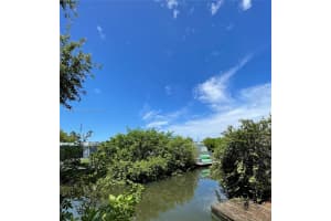 2325 Ne 194th St Miami, FL 33180 - MLS#A11886476
