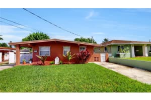 9035 SW 27th St, Miami, FL 33165, Sold 11/17/25