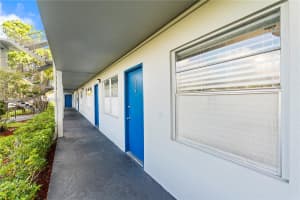 301 Sw 135th Ave 105c Pembroke Pines, FL 33027 - MLS#A11886554