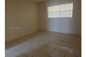 5181 W Oakland Park Blvd 103 Lauderdale Lakes, FL 33313 - MLS#A11886564