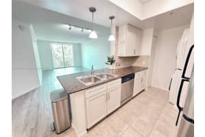 2000 N Bayshore Dr 218, Miami