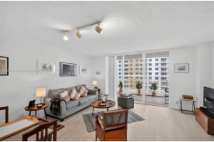 701 Brickell Key Blvd 1108, Miami
