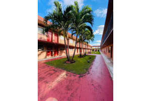 1281 W 29th St 8 Hialeah, FL 33012 - MLS#A11886605