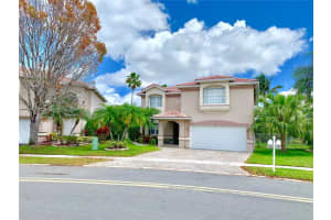 155 S Granada Ave, Weston