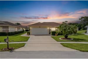 10668 S Greentrail Dr S Boynton Beach, FL 33436 - MLS#A11886619