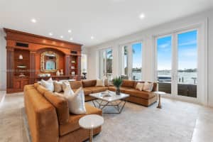 305 N Hibiscus Dr Miami Beach, FL 33139 - MLS#A11886651
