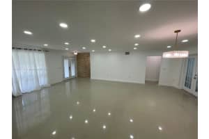 1400 E Hawthorne Cir Hollywood, FL 33021 - MLS#A11886716