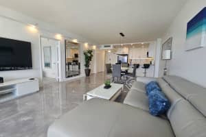 MLS# A11886718, Miami Beach, Florida 33140