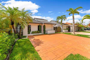 9032 Sw 8th Ter Miami, FL 33174 - MLS#A11886745