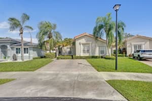 16451 Sw 98th Ter Miami, FL 33196 - MLS#A11886792