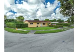 10280 Sw 43rd St, Miami