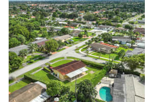 10280 Sw 43rd St Miami, FL 33165 - MLS#A11886818