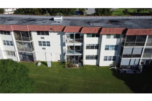 9820 S Hollybrook Lake Dr 106 Pembroke Pines, FL 33025 - MLS#A11886822