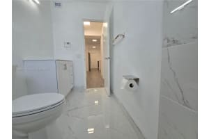 8000 Tatum Waterway Dr 5 Miami Beach, FL 33141 - MLS#A11886831