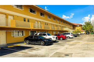 180 Royal Palm Rd 216 Hialeah Gardens, FL 33016 - MLS#A11886855