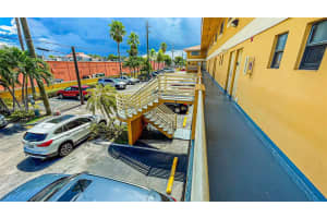 180 Royal Palm Rd 216 Hialeah Gardens, FL 33016 - MLS#A11886855