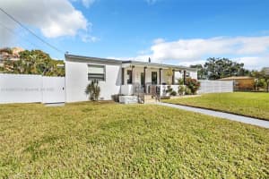 1401 Nw 52nd St, Miami
