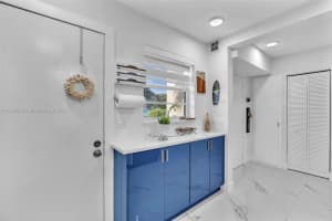 205 Se 11th Ter 101 Dania Beach, FL 33004 - MLS#A11886878