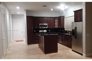 1238 Ne 14th Ave Fort Lauderdale, FL 33304 - MLS#A11886890