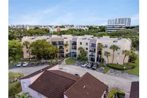 8005 Lake Dr 404 Doral, FL 33166 - MLS#A11886897