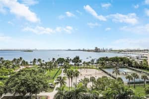 488 Ne 18th St 704, Miami