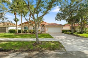 16898 Crestview Ln Weston, FL 33326 - MLS#A11886967